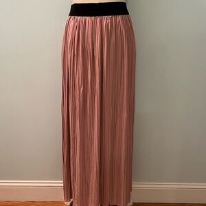 Pink pleated maxi skirt